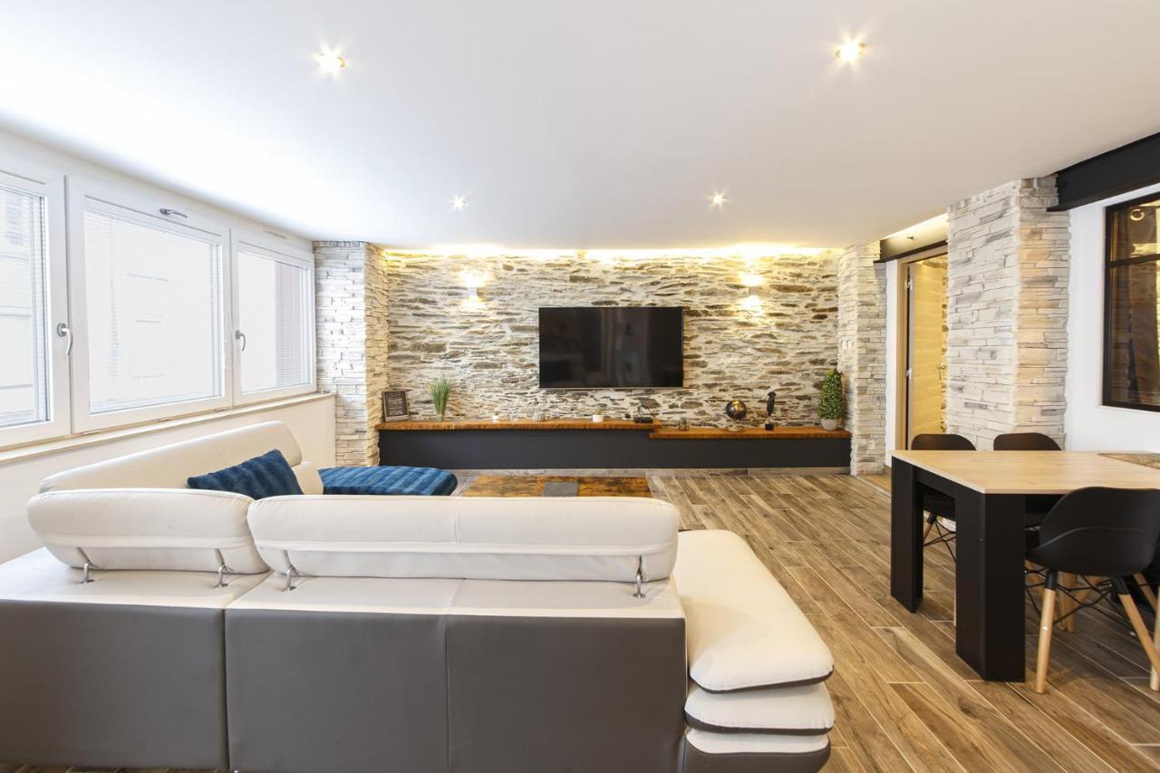 Appartement Luxueux Au Coeur De La Doutre 昂热 外观 照片